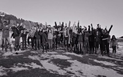 Achtklässler auf Skifahrt in Jochgrimm